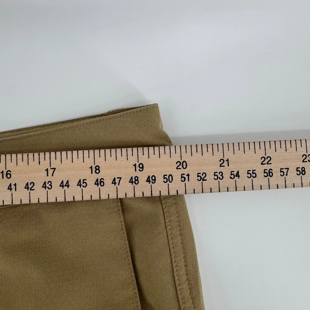 The North Face Mens 38 FlashDry Hiking Shorts Khaki Tan Stretch Cargo Outdoor